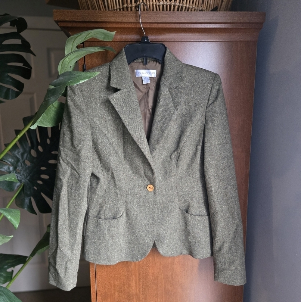 Casual Corner Green Tweed Blazer Size 4